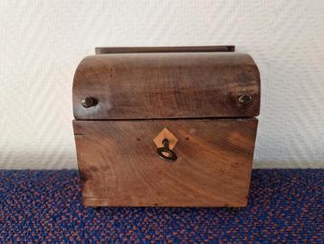 Theedoos Secretaire beschikbaar voor biedingen