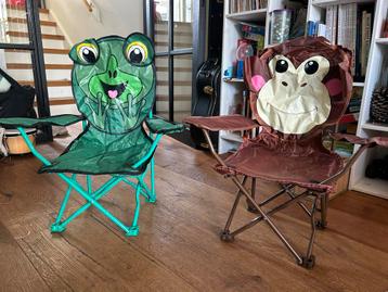 2 kinder campingstoelen aap en kikker beschikbaar voor biedingen