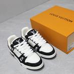 LV Schoenen zwart, 42,43,44, Kleding | Heren, Zwart, Nieuw, Ophalen of Verzenden, Sneakers of Gympen