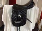 DRESSUURZADEL 18 INCH STUBBEN, Dieren en Toebehoren, Paarden en Pony's | Zadels, Ophalen, Gebruikt, Dressuur