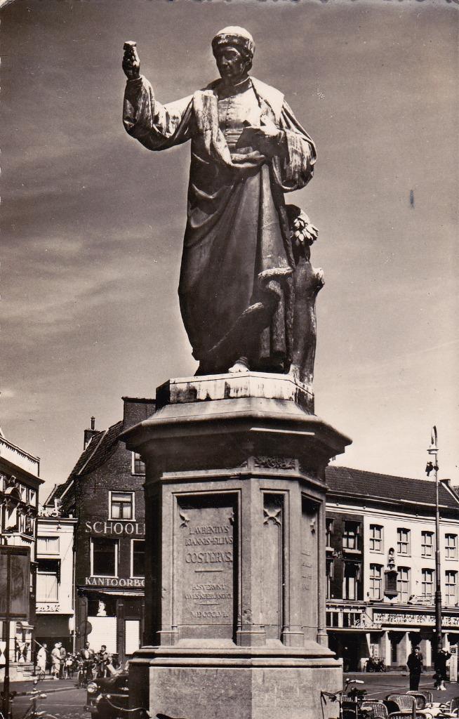 00329 Haarlem - Laurens Kanszoon Coster, Verzamelen, Ansichtkaarten | Nederland, Ongelopen, Noord-Holland, 1960 tot 1980, Verzenden