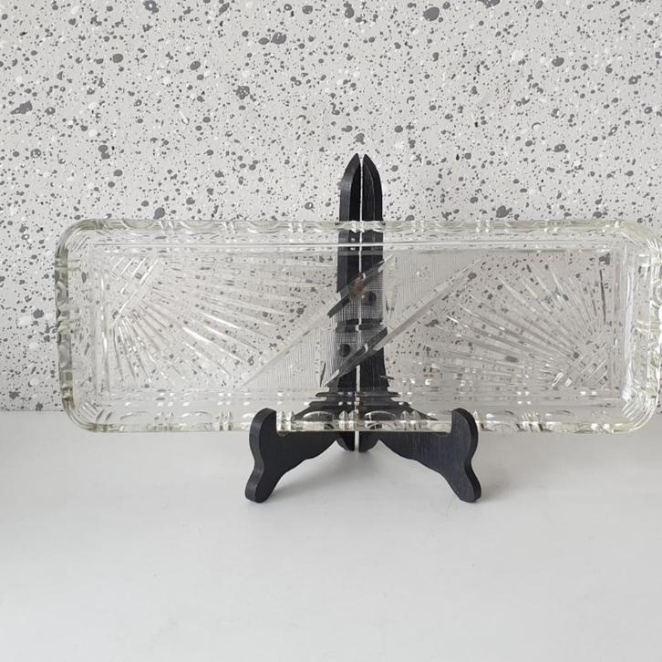 Bewerkte glazen cakeschaal, Antiek en Kunst, Antiek | Glas en Kristal, Ophalen of Verzenden