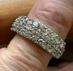 Zilver ring met veel kristal steentjes, Met strass, Verzenden, Zo goed als nieuw, 17 tot 18