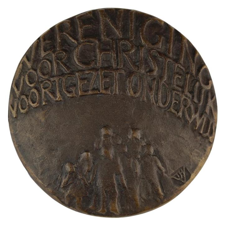 Theo van de Vathorst - Penning, 1982 : Christelijk Onderwijs, Postzegels en Munten, Penningen en Medailles, Brons, Nederland, Verzenden