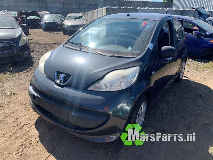 Veiligheidsgordel links-voor van een Peugeot 107, Auto-onderdelen, Interieur en Bekleding, Peugeot, Gebruikt, 3 maanden garantie