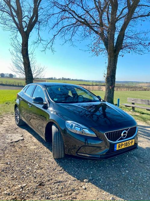 Volvo V40 T2 2.0, in prijs verlaagd!, Auto's, Volvo, Particulier, V40, ABS, Airbags, Airconditioning, Alarm, Bluetooth, Boordcomputer