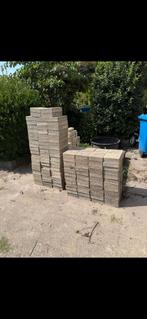 GRATIS op te halen, Tuin en Terras, Tegels en Klinkers, Ophalen, Gebruikt, 10 m² of meer, Beton