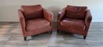 Twee robuuste leren armstoelen., Huis en Inrichting, Ophalen, Gebruikt, Twee, Bruin