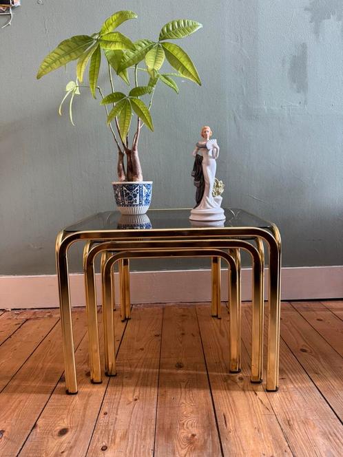 Lucky Vintage vintage mimiset bijzettafels rookglas messing, Huis en Inrichting, Tafels | Salontafels, Gebruikt, Minder dan 50 cm
