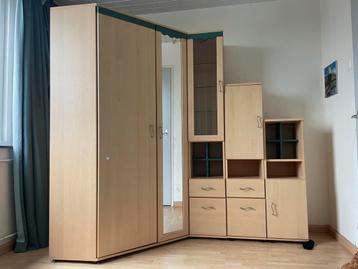 Kleren- en wandkast - kinderkamer beschikbaar voor biedingen