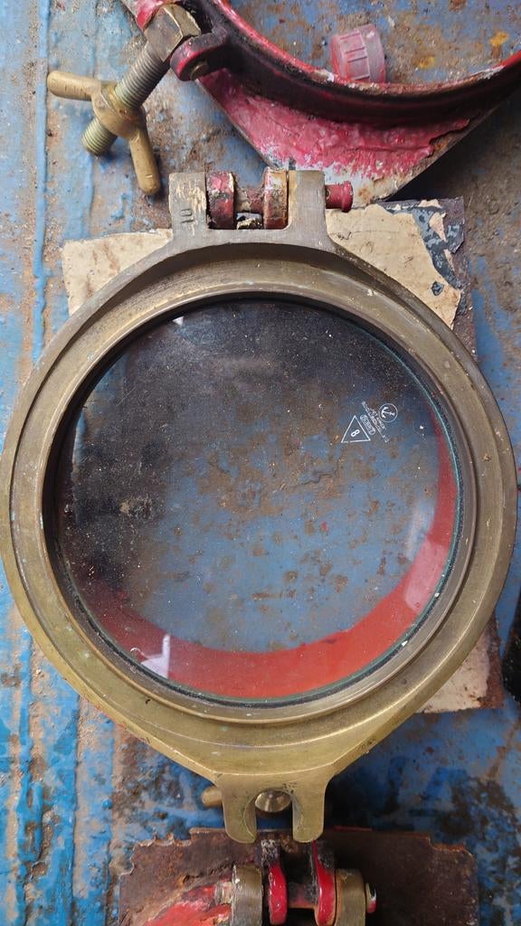 Patrijspoort raam, scharnieren, goed glas, Gebruikt, -, -, Overige typen