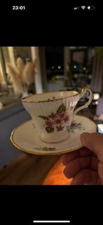 1 Kop en schotel  van Regal Heritage Bone  China England, Antiek en Kunst, Ophalen of Verzenden