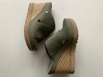 UGG muiltjes met sleehak, maat 39, UGG, Zo goed als nieuw, Groen, Sandalen of Muiltjes