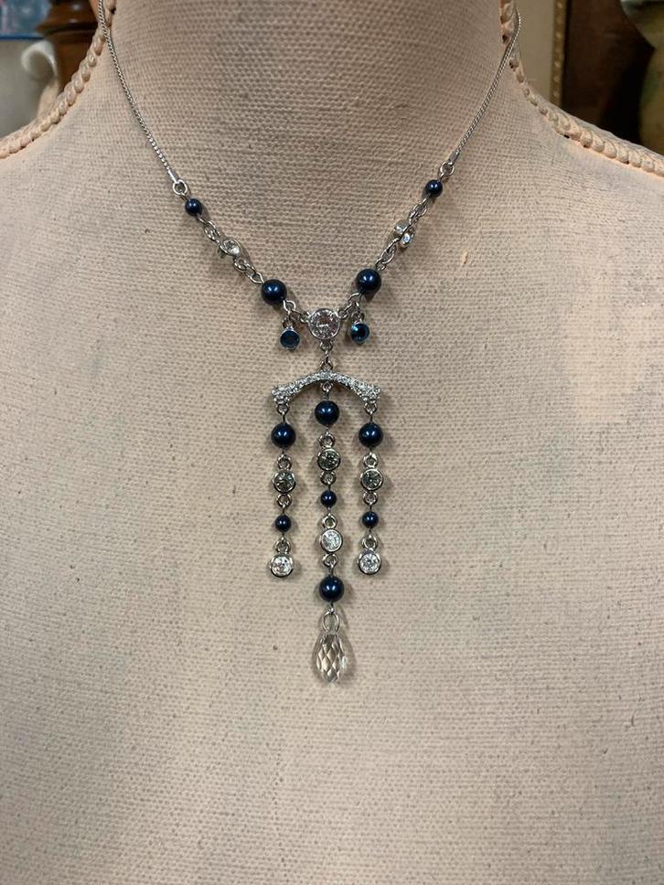 Swarovski Ketting met blauwe kristallen en rhodium, Sieraden, Tassen en Uiterlijk, Kettingen, Zo goed als nieuw, Steen of Mineraal
