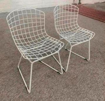Stoel twee kinder children wire chair Harry Bertoia Knoll beschikbaar voor biedingen