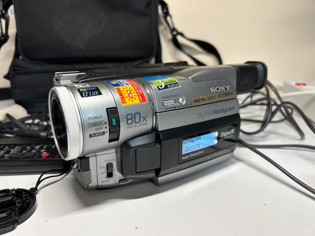SONY DCR-TRV210E 中古　ヨーロッパ　PAL方式対応 SONY DCR-TRV210E 中古 ヨーロッパ PAL方式対応 SONY DCR