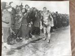 elfstedentocht 1963 originele foto  van fotograaf A Bleeker, Antiek en Kunst, Ophalen of Verzenden