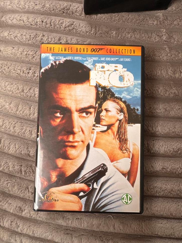 James Bond VHS collectie – 5 originele delen – 007, Cd's en Dvd's, VHS | Film, Zo goed als nieuw, Actie en Avontuur, Vanaf 12 jaar