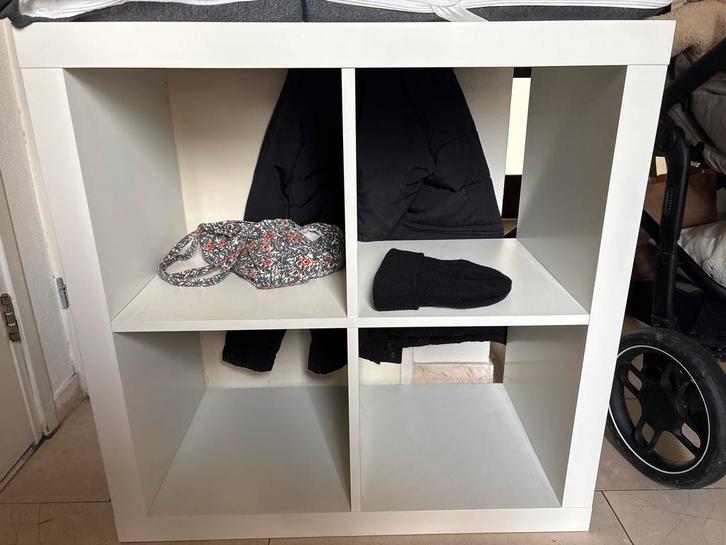 Witte Kastenwand met 4 Vakken ikea kallax, Huis en Inrichting, Kasten | Boekenkasten, Zo goed als nieuw, 50 tot 100 cm, Minder dan 100 cm
