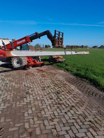 ijzeren balk beschikbaar voor biedingen