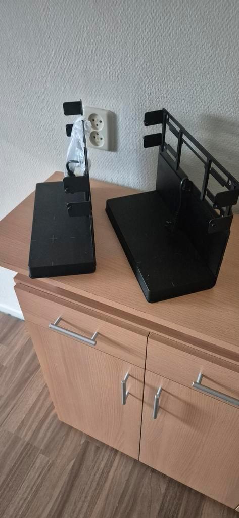 2x Sonos SYMFONISK Houders met Draadloze Oplader, Audio, Tv en Foto, Televisie-accessoires, Zo goed als nieuw, Ophalen