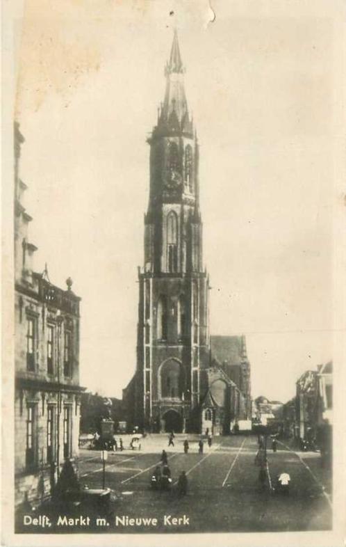 (300-145-031) Delft Markt met Nieuwe Kerk, Verzamelen, Ansichtkaarten | Nederland, Zuid-Holland, Verzenden