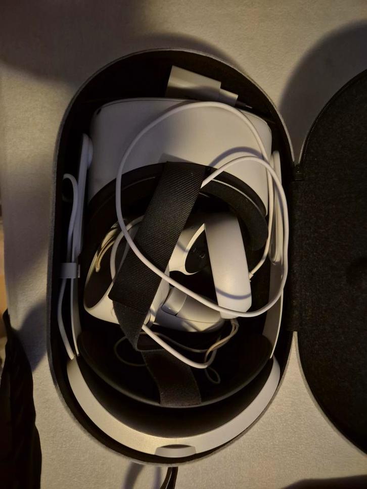 Meta quest 2, Spelcomputers en Games, Virtual Reality, Zo goed als nieuw, Overige platformen, VR-bril, Ophalen