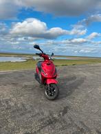 Piaggo zip 100cc, Fietsen en Brommers, Scooters | Piaggio, Ophalen, Zo goed als nieuw, Benzine, Zip