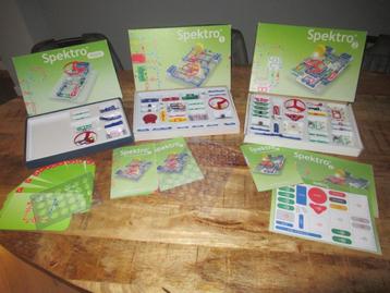 3 dozen Spektro. Mini 1 en 2 Elektronische Experimenteerdoos beschikbaar voor biedingen
