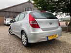 Hyundai I30 1.6i i-Motion Business | Clima + Navi Cruise nu, Voorwielaandrijving, Stof, Gebruikt, Zwart
