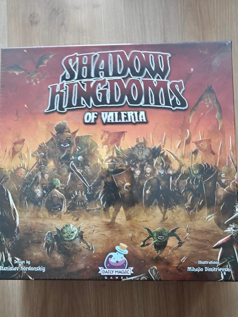 Shadow Kingdoms of Valeria - Nieuw in seal!, Vijf spelers of meer, Ophalen of Verzenden, Nieuw, Daily Magic Games