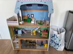 Poppenhuis met veel toebehoren en poppetjes, Kinderen en Baby's, Speelgoed | Poppenhuizen, Ophalen, Gebruikt