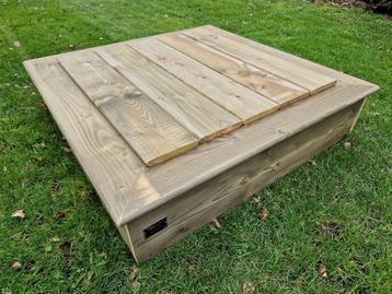 HOUTEN ZANDBAK 100x100 incl deksel kant en klaar geleverd beschikbaar voor biedingen