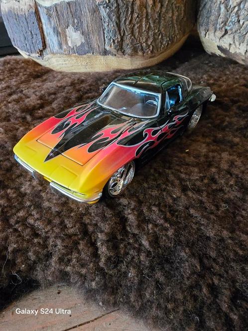 1963 Chevy Corvette Sting Ray. , Hobby en Vrije tijd, Modelauto's | 1:24, Nieuw, Ophalen