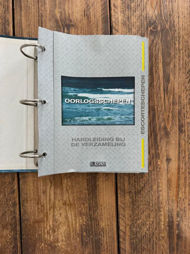 Oorlogsschepen Verzameling - Atlas Uitgeverij, Boeken, Oorlog en Militair, Zo goed als nieuw, Marine, 1945 tot heden, Ophalen