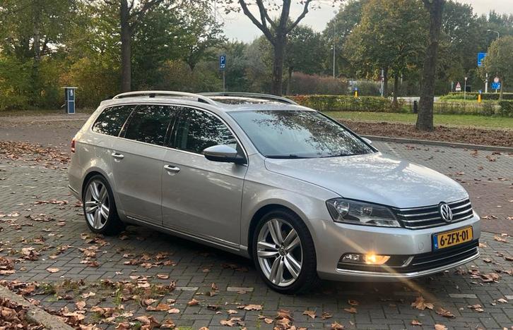 Volkswagen Passat 2.0 TDI 125KW Variant DSG 2011 Grijs, Auto's, Volkswagen, Particulier, Passat, ABS, Achteruitrijcamera, Adaptieve lichten