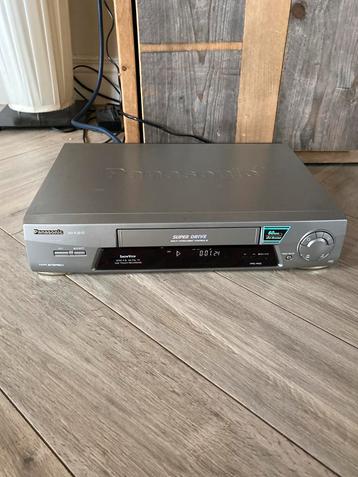 Panasonic Super Drive Videorecorder - VHS beschikbaar voor biedingen