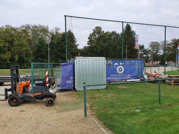 sportveld opslag/sportmaterialen/snelbouwcontainer/container beschikbaar voor biedingen