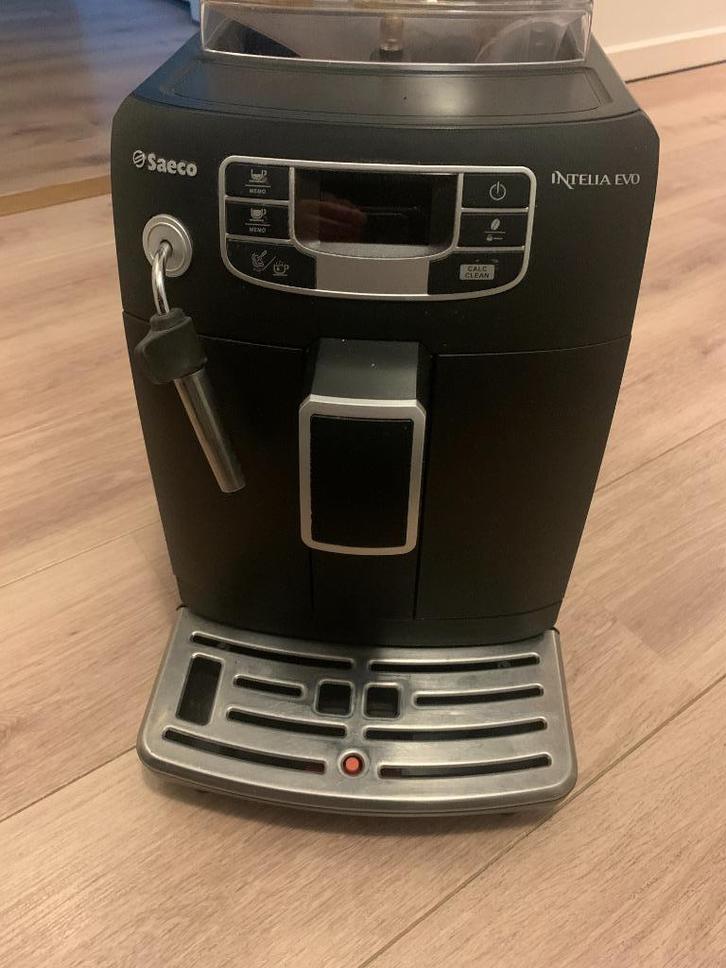 Saeco Intelia Evo DEFECT Espresso KLUS apparaat, Witgoed en Apparatuur, Koffiezetapparaten, Niet werkend, Gemalen koffie, Koffiebonen