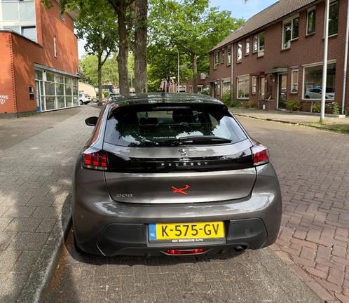 Peugeot 208 1.2 Puretech 75pk 2021 Grijs, Auto's, Peugeot, Particulier, Airconditioning, Apple Carplay, Cruise Control, Elektrische buitenspiegels