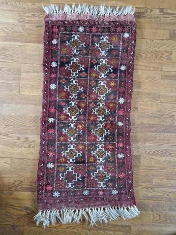 Vintage handgeknoopt tapijt Afghanistan beschikbaar voor biedingen