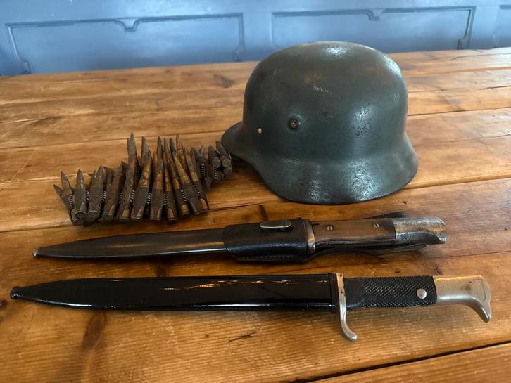 Duitse WOII militaria set, Verzamelen, Militaria | Algemeen, Overige soorten, Helm of Baret, Duitsland, Verzenden