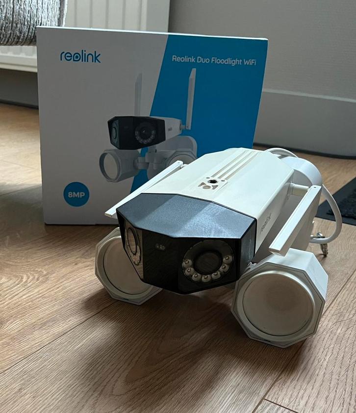 Reolink Duo 2 WiFi Camera met Schijnwerpers, Audio, Tv en Foto, Videobewaking, Zo goed als nieuw, Buitencamera, Ophalen of Verzenden