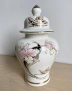 Vintage Japanse Gemberpot Vlinder Bloemen Porselein 20 cm, Antiek en Kunst, Ophalen