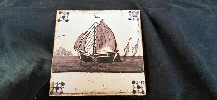 Oude Hollandse Tegel met Zeilschip, Antiek en Kunst, Antiek | Wandborden en Tegels, Ophalen of Verzenden