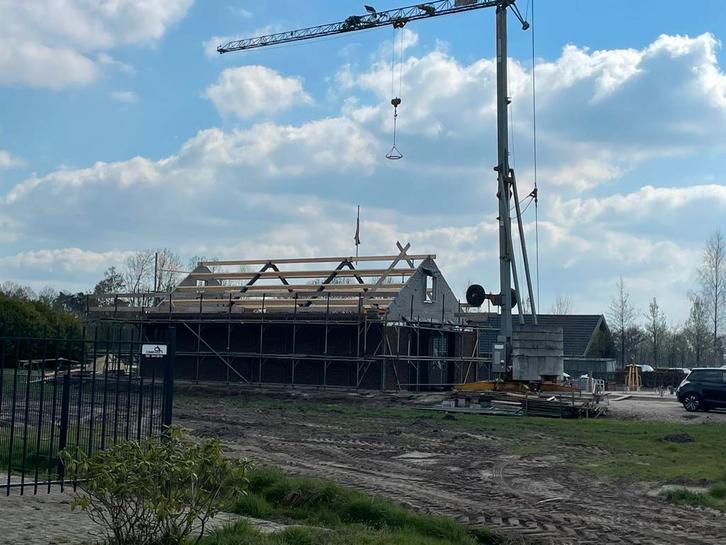 Nette bouwkraan edilgru 22 te koop, Zakelijke goederen, Machines en Bouw | Kranen en Graafmachines, Hijswerktuig, Ophalen