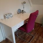 2 stuks nieuwstaat Henders en Hazel stoelen fuchsia, Huis en Inrichting, Stoelen, Ophalen, Zo goed als nieuw