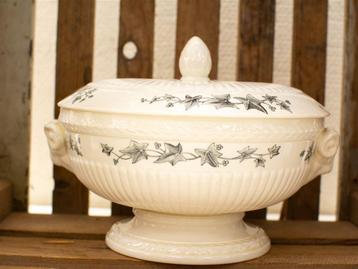 Wedgwood porseleinen afdekschaal 35874 beschikbaar voor biedingen