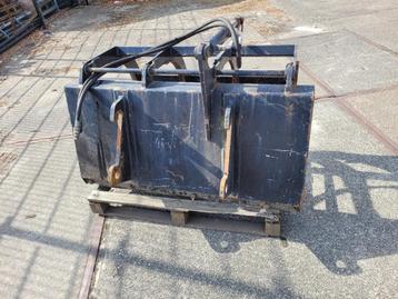 Mestklem voor shovel beschikbaar voor biedingen