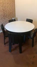 Vintage Zwart witte tafel met 5 stoelen Brutalist Pastoe (?), Ophalen, Gebruikt, 4 tot 6 stoelen